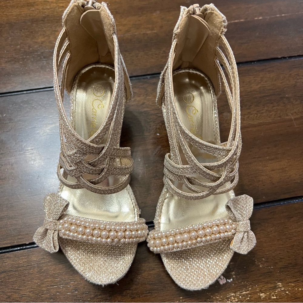 Gold Sparkly high heels